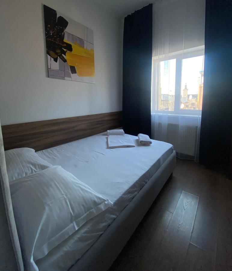 Leogrand Apartments On Kniazia Romana 26 リヴィウ エクステリア 写真